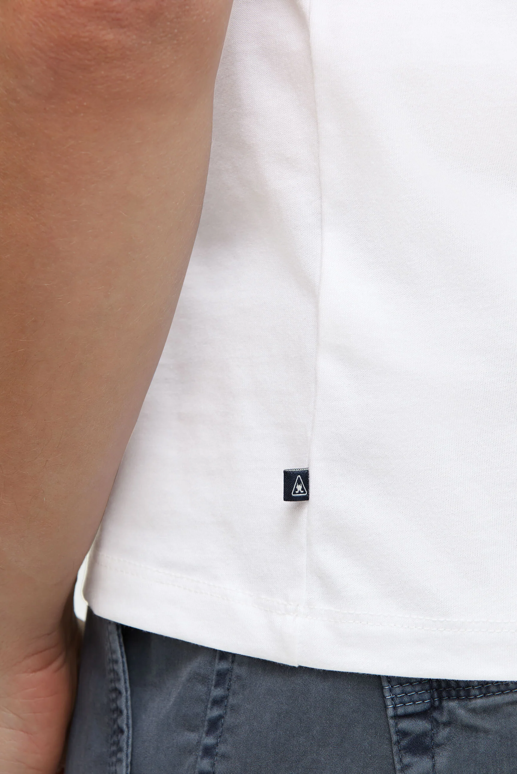 Basic T-Shirt Rundhals mit GAASTRA Logo opticwhite - Image 6