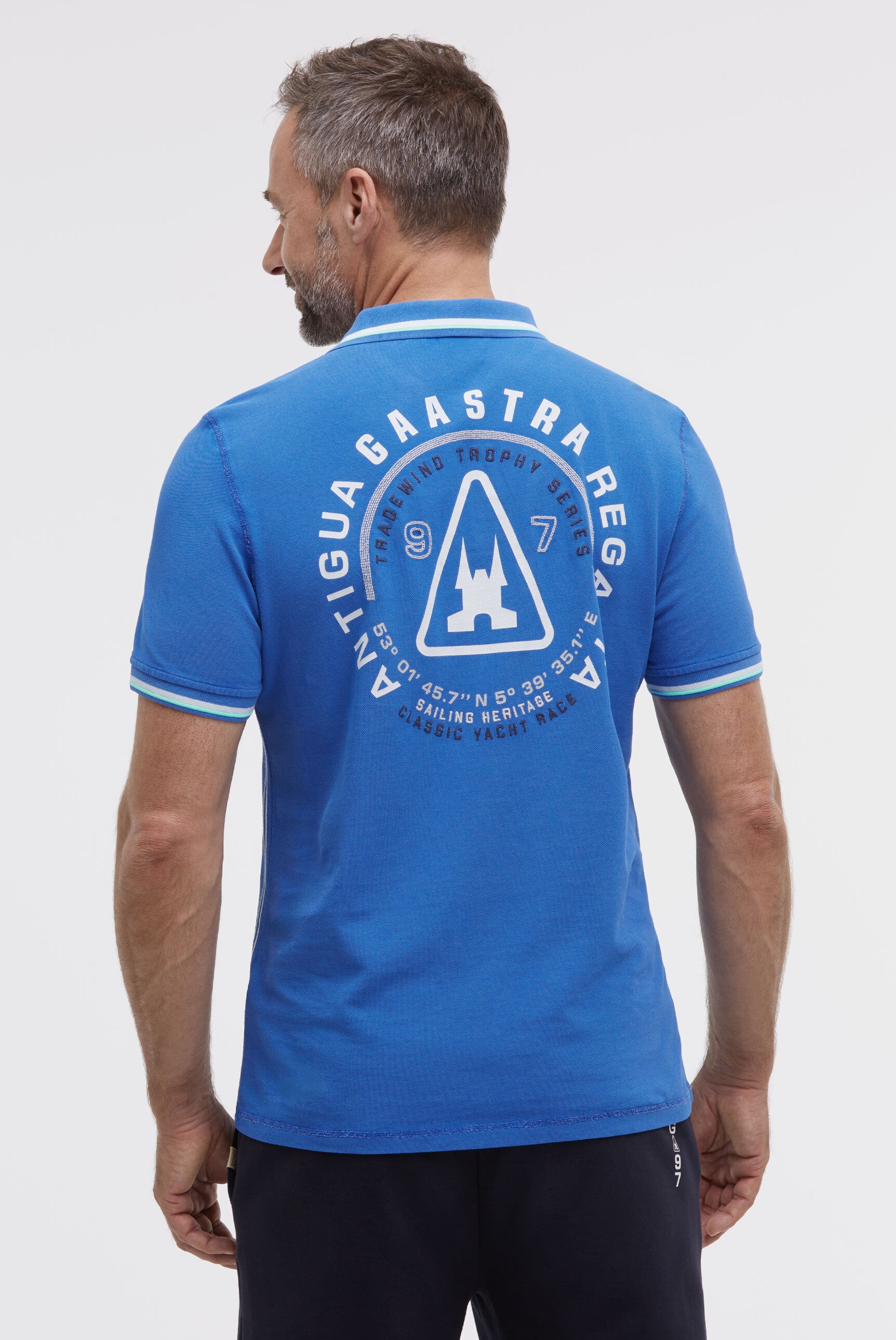 Poloshirt aus Pikee mit Back Artwork blue horizon - Image 5