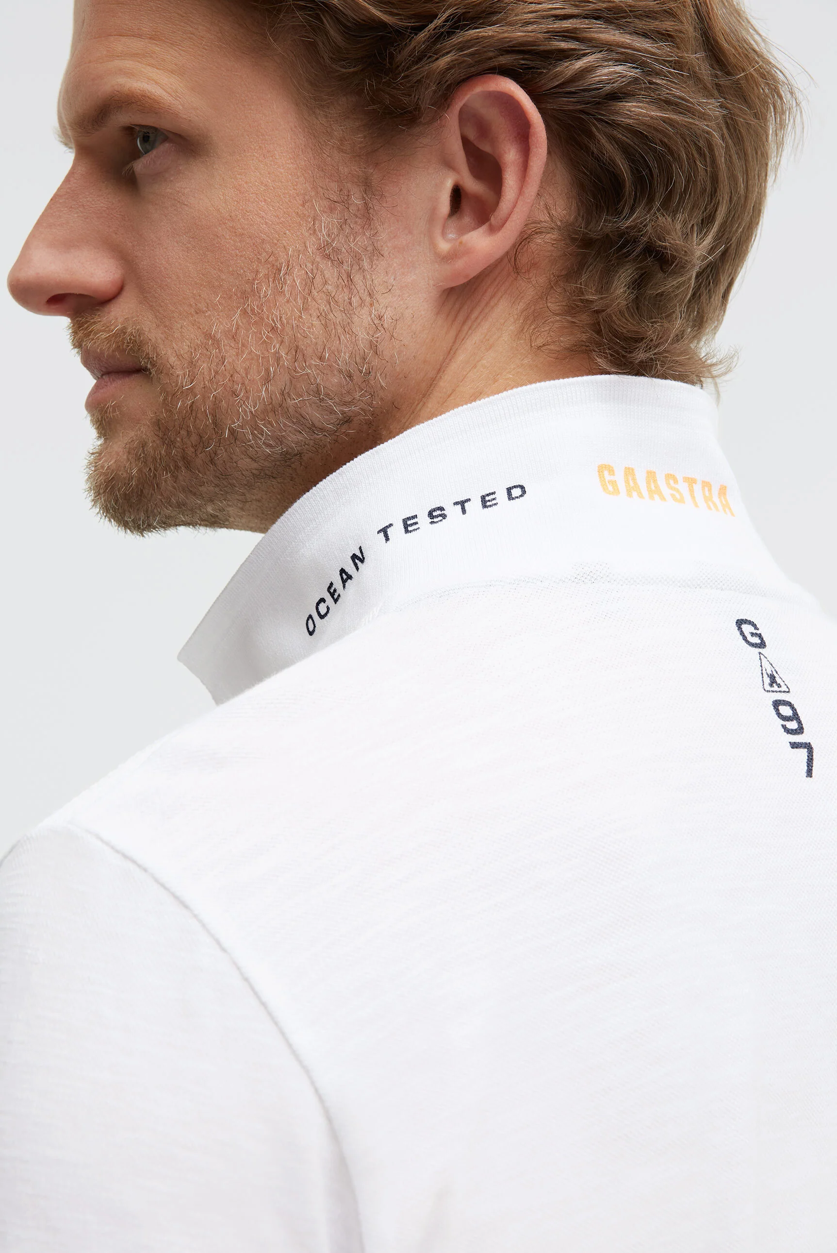 Poloshirt aus Pikee Slub mit Rubber Artwork opticwhite - Image 8