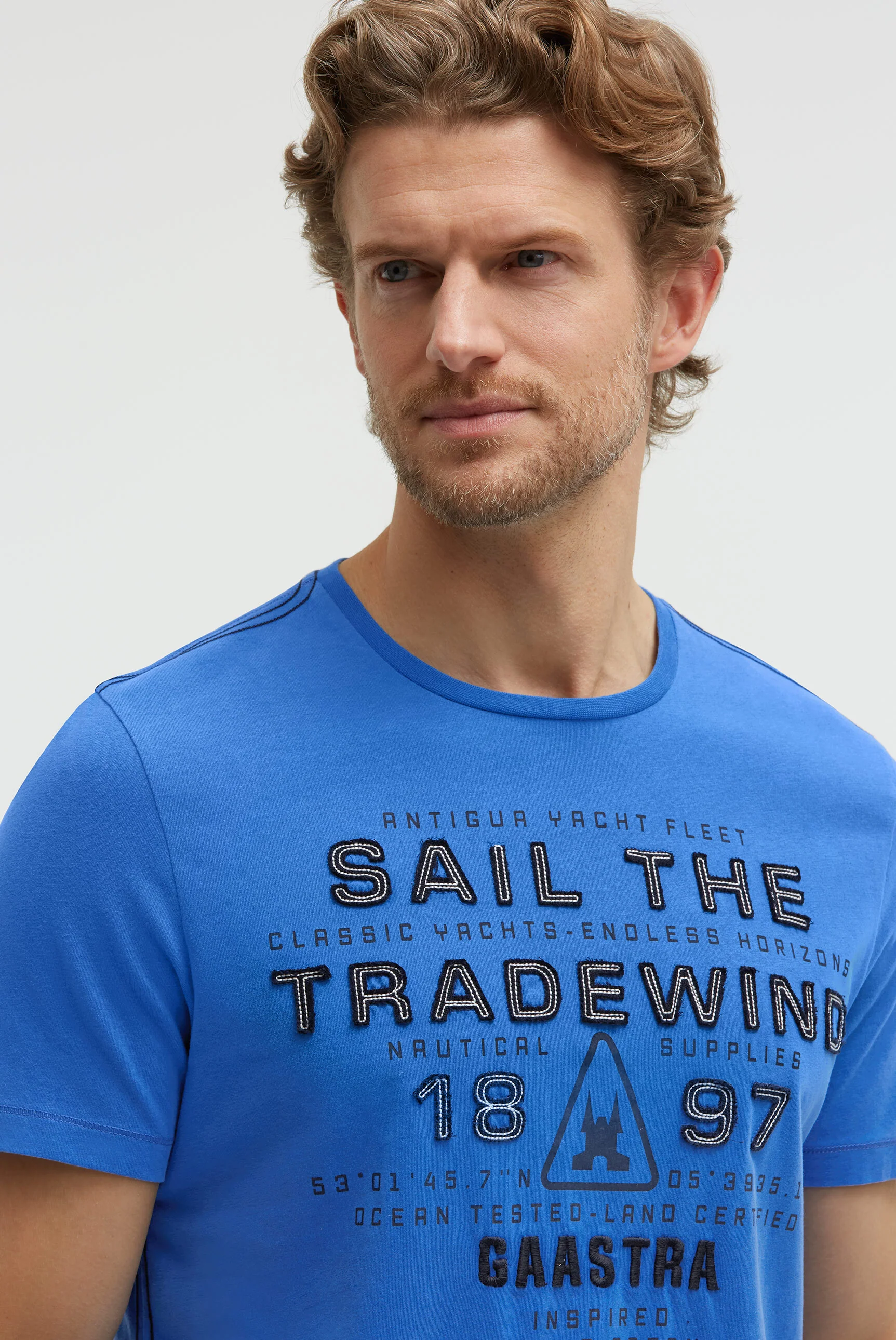 T-Shirt Rundhals mit Canvas-Applikationen blue horizon - Image 4