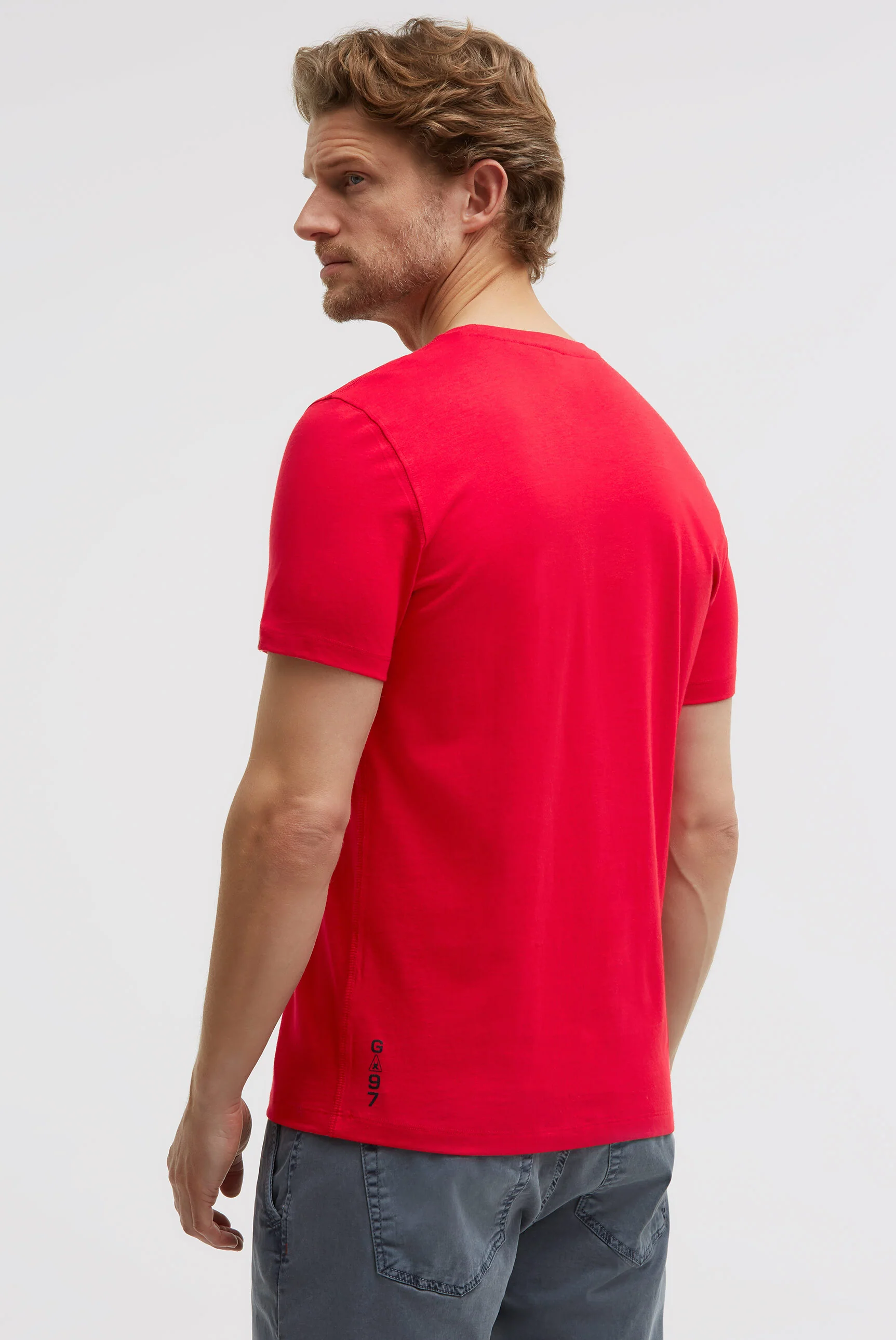 T-Shirt Rundhals mit Rubber Logo Artwork core red - Image 5