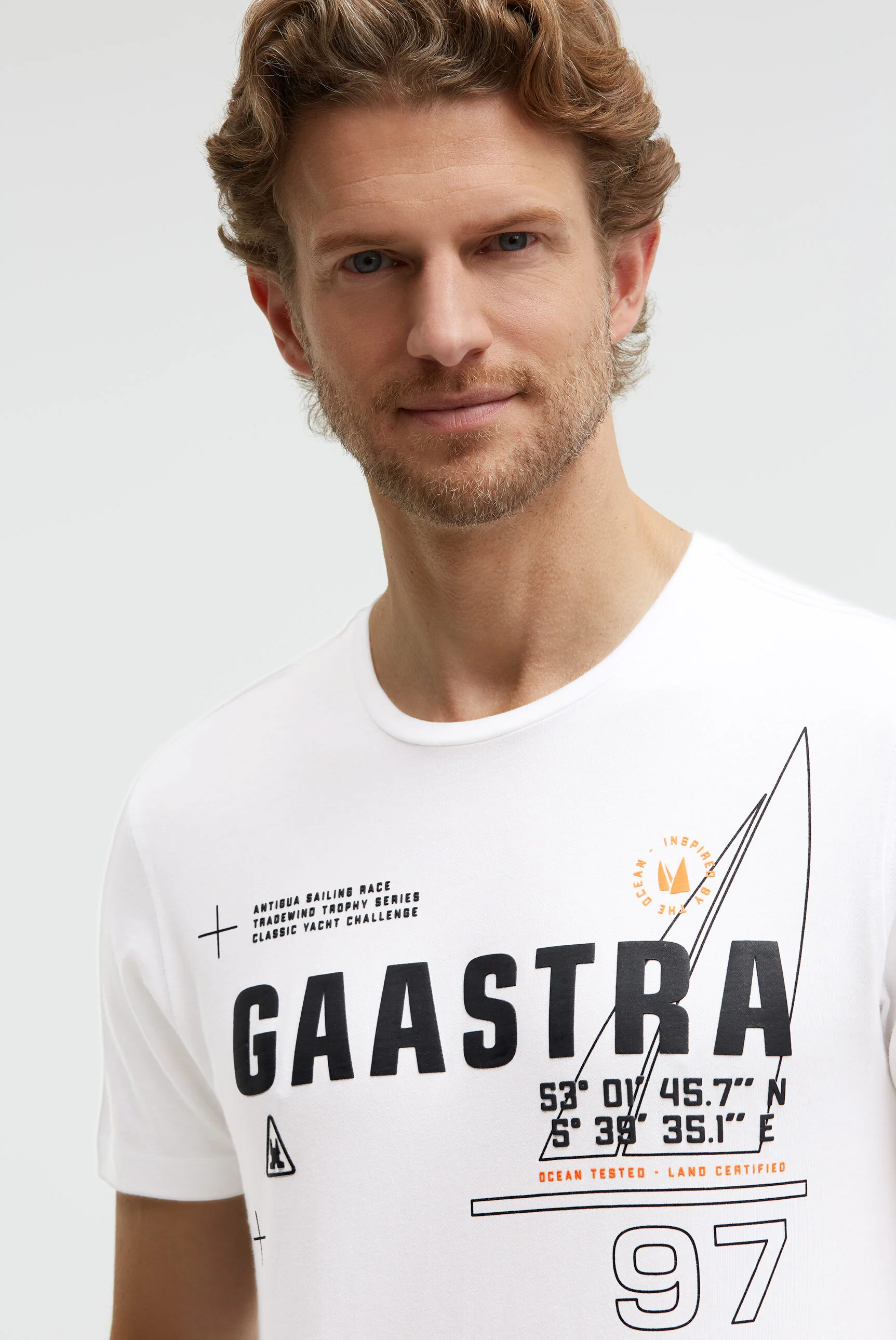 T-Shirt Rundhals mit Rubber-Logo-Artwork opticwhite - Image 4